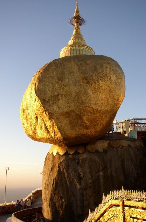 Golden Rock (Kyaiktiyo, Mon State)