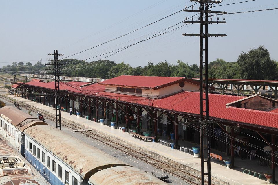 Ban Phachi Junction